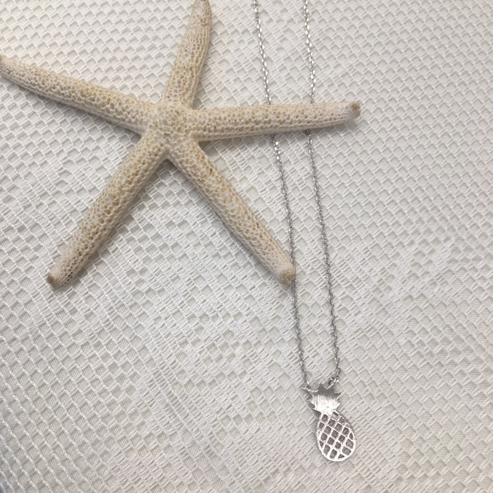 Pineapple Necklace - Picture 1 of 3